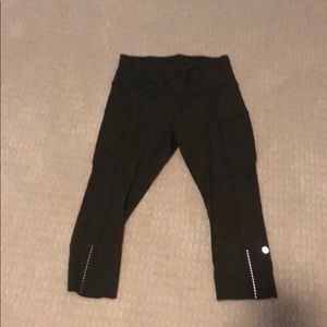 Lululemon Capri legging army green